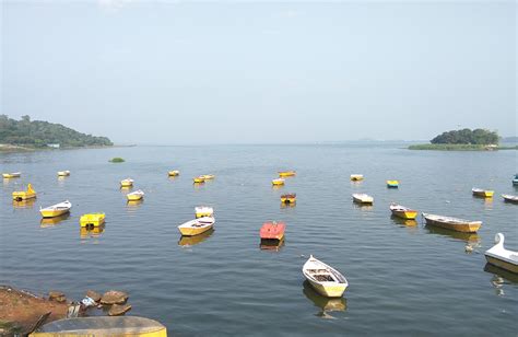 how many lakes in bhopal